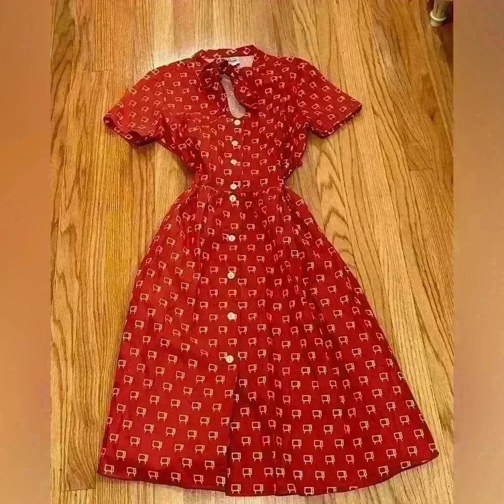 NWOT Heart of Haute Retro TV Console print Rockabilly Pin Up dress sz medium
